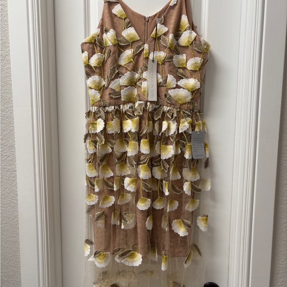 NWT Dress the Population Betsy Dress- Size Large- Fairy 3D Flowers Fall Wedding
